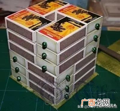 在家里各种地方做,家庭做手工