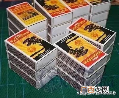 在家里各种地方做,家庭做手工