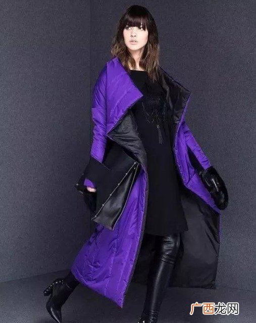 2019女款羽绒服流行什么颜色和款式