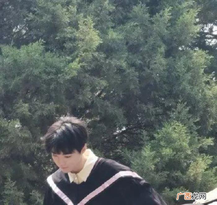 王俊凯是在哪所大学毕业的，王俊凯大学毕业照来了