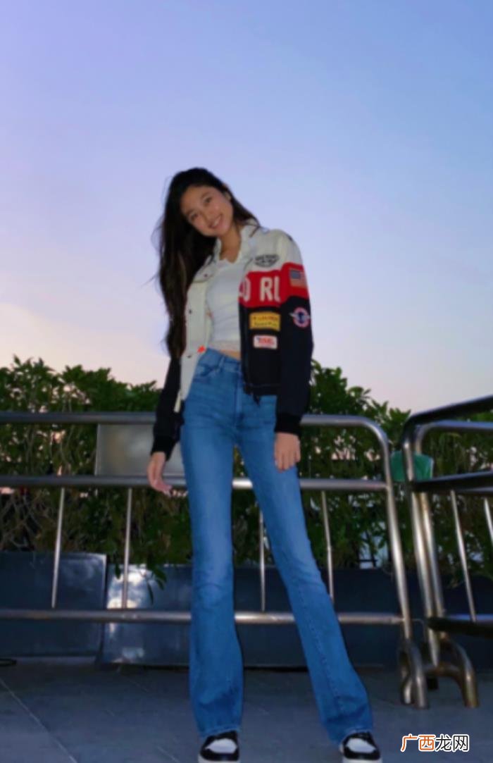 任达华女儿出道,任达华女儿这腿能单独出道了