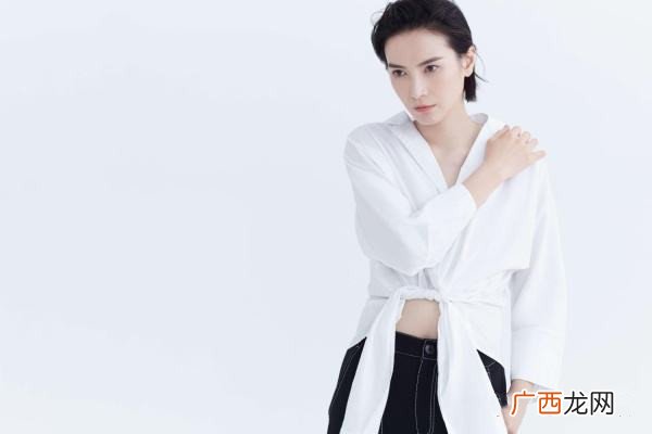 秋季职场穿搭 时尚又职业的女性穿搭