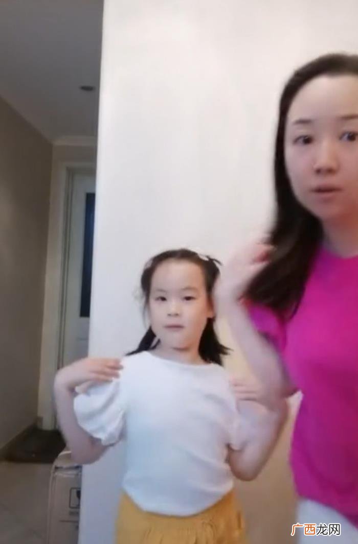 38岁关凌罕与女儿同框 关凌老公姬云飞