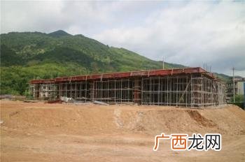 小区饮水机投放方案,建一套矿泉水生产线大概多少钱