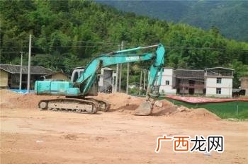 小区饮水机投放方案,建一套矿泉水生产线大概多少钱