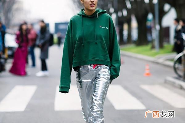 怎么搭配显瘦又显高 服装颜色搭配技巧