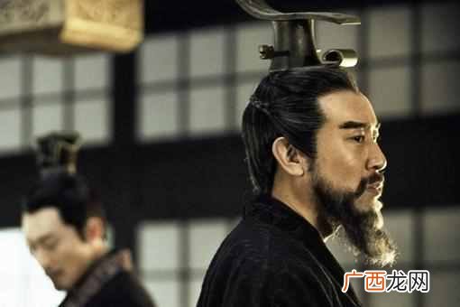 成语披荆斩棘是什么意思（这个成语出自哪里有