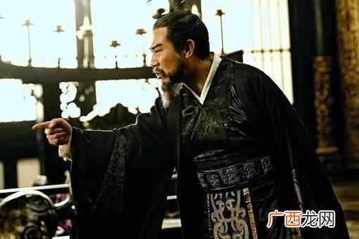成语披荆斩棘是什么意思（这个成语出自哪里有