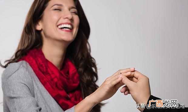 情人节送什么给女朋友好（七夕给女朋友送哪些