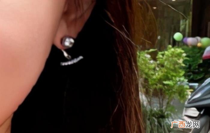 孟非24岁女儿罕见曝光 奶茶妹妹女儿