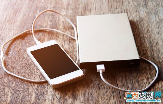 飞机上可以带充电宝吗 20000毫安的充电宝能带上飞机吗