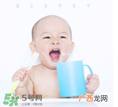 宝宝牙膏用什么牌子好宝宝好用的牙膏有哪些？