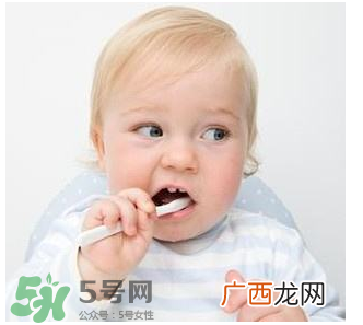 宝宝牙膏用什么牌子好宝宝好用的牙膏有哪些？