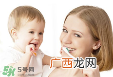 宝宝牙膏含氟好不好?宝宝能用含氟的牙膏吗?