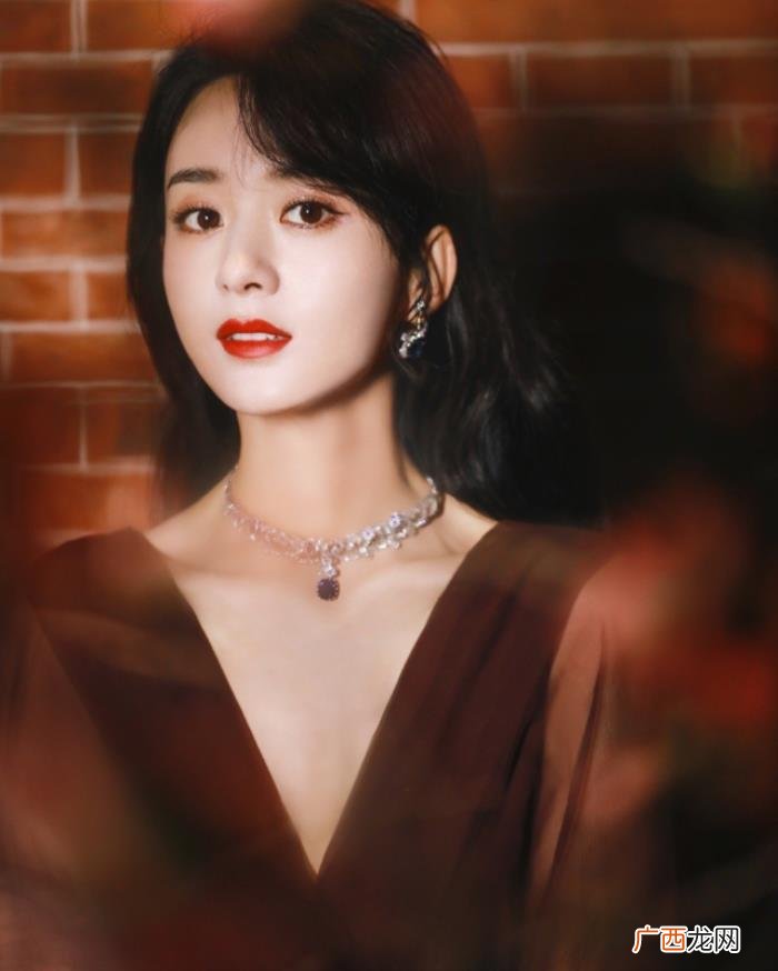 微博之夜有黄子韬吗，丁真在微博之夜送黄子韬戒指