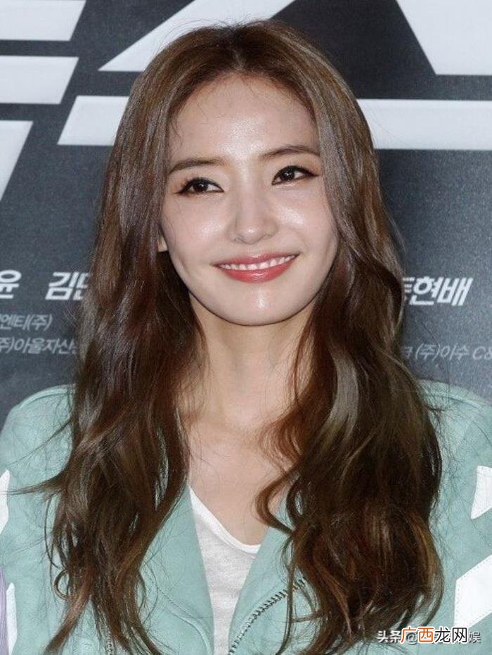 韩彩英久违公开近况 韩彩英的老公