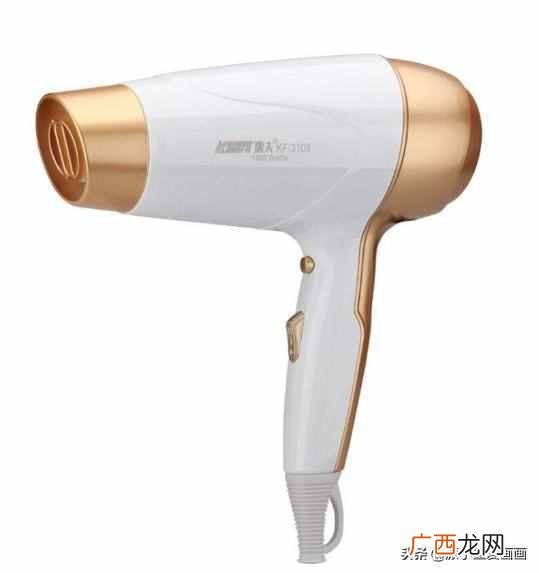 开个画画班都准备什么（开个儿童美术培训班需