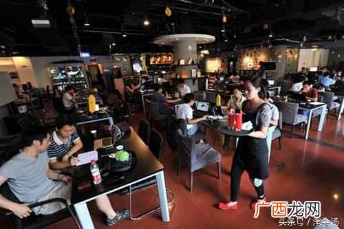 咖啡店是靠什么赚钱的 咖啡厅卖什么比较好
