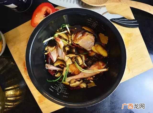 黄焖鸡为什么受欢迎 黄焖鸡开在什么地方好