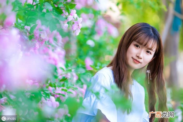 双子女一般人驯服不了，想要驯服这4个星座女