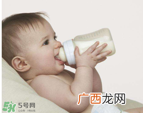 胆碱和牛磺酸对宝宝的好处奶粉需要添加胆碱和牛磺酸吗