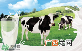 脱脂奶粉什么时候喝最好？脱脂奶粉什么时候喝？