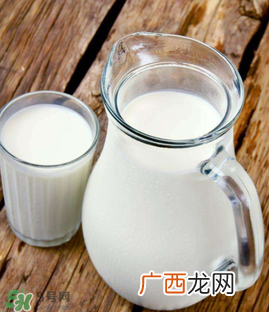 脱脂奶粉可以做酸奶吗？做酸奶能用脱脂奶粉吗？