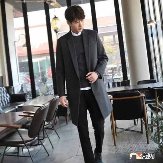 中年男士买什么服装好（中年男士穿什么衣服合