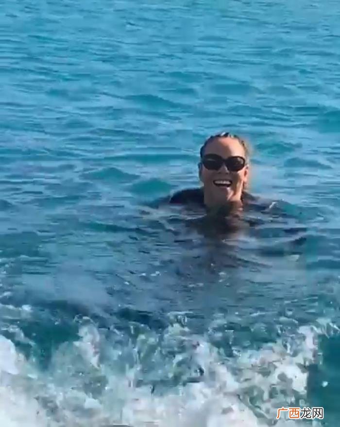 玛丽亚·凯莉海豚音吓跑海豚 玛丽亚凯莉海豚音