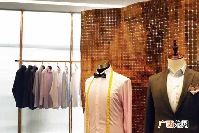 男装服装店怎么装修好（男装店装修什么风格比