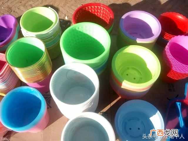 两元商品都有什么东西(地摊上卖的两元商品有