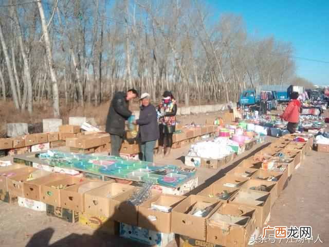 两元商品都有什么东西(地摊上卖的两元商品有