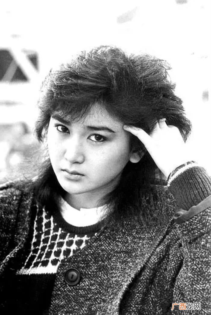 细说当年飞女—林碧琪、温碧霞 靓妹仔温碧霞