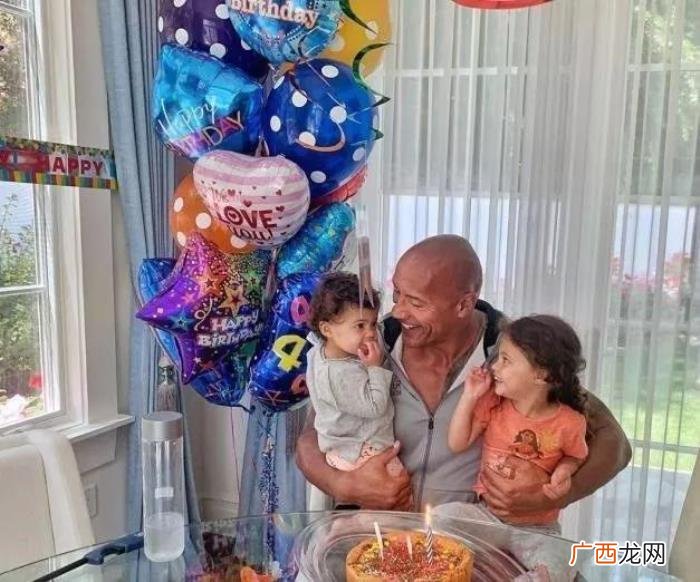 47岁巨石强森终于结婚了 巨石强森结婚