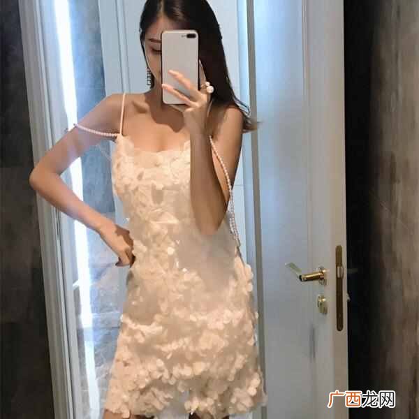 今年流行什么夏装女(今年流行什么款式的裙子