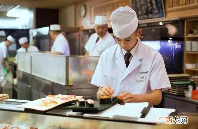 接手店铺需要注意什么（接手转让店铺需要注意