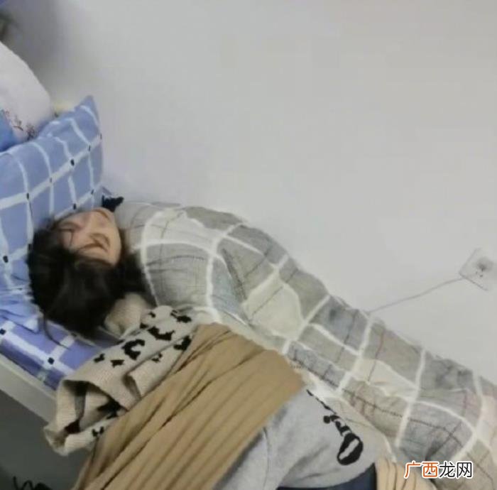 30张笑岔气儿的图片 笑趴的图片