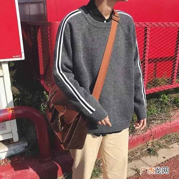 20多岁男生穿什么风格衣服（20-35岁男生穿衣搭配