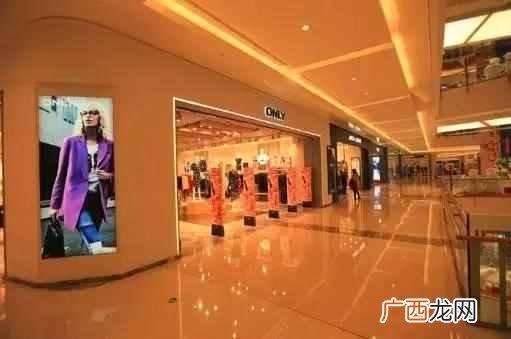 品牌店应该放什么样的音乐（品牌专卖店放什么