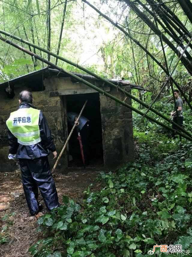 化粪池现男童尸体（8岁被遗弃化粪池是怎么回事