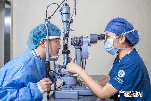 近视手术晶体植入和激光哪个好及哪种最好最安全