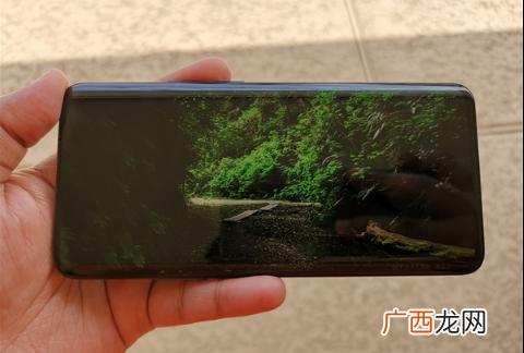 一加7pro和三星s10对比那个好用