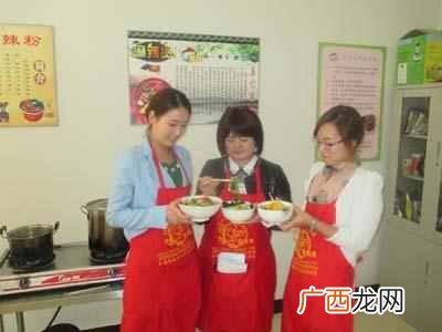 县城中午卖什么小吃(县城开什么小吃店生意好