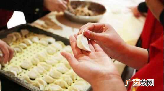 饺子怎么煮不破皮 过年为什么都要吃饺子