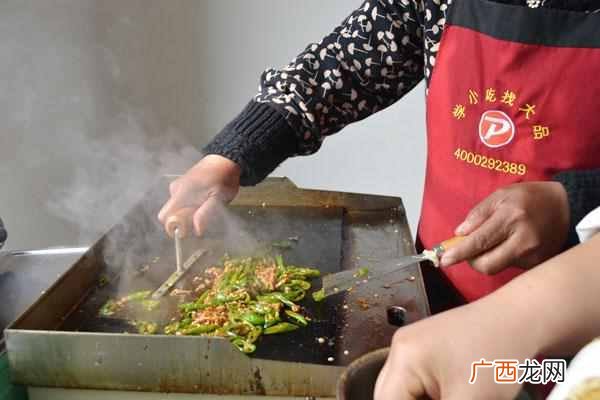 铁板小吃哪些受欢迎 铁板可以做什么小吃