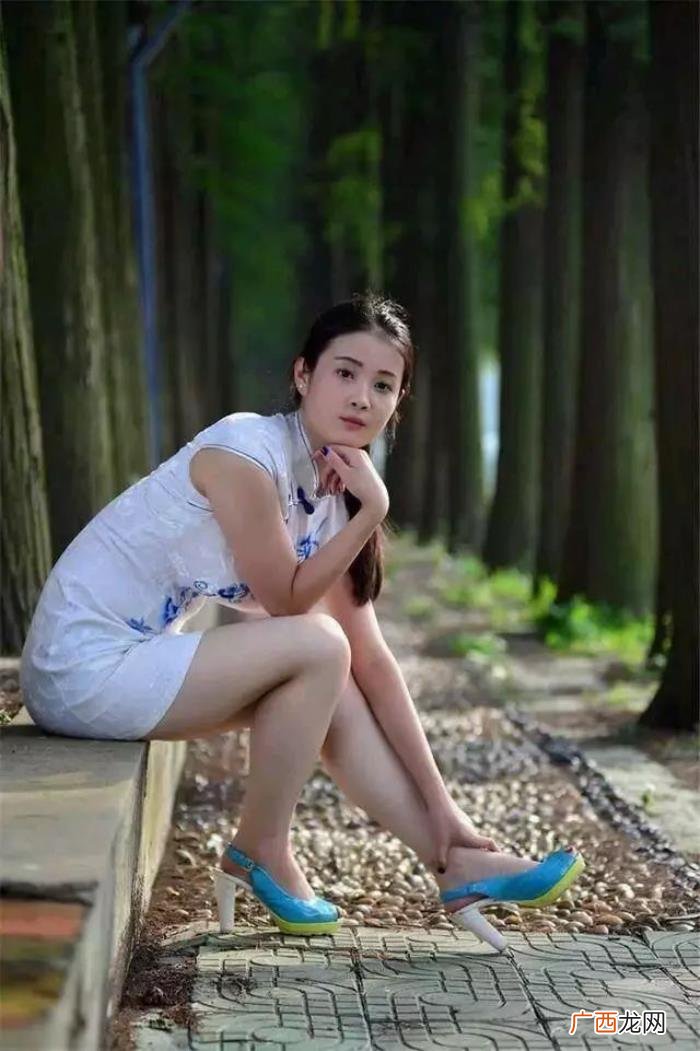 但爱一个自己喜欢…… 爱一个人有多苦