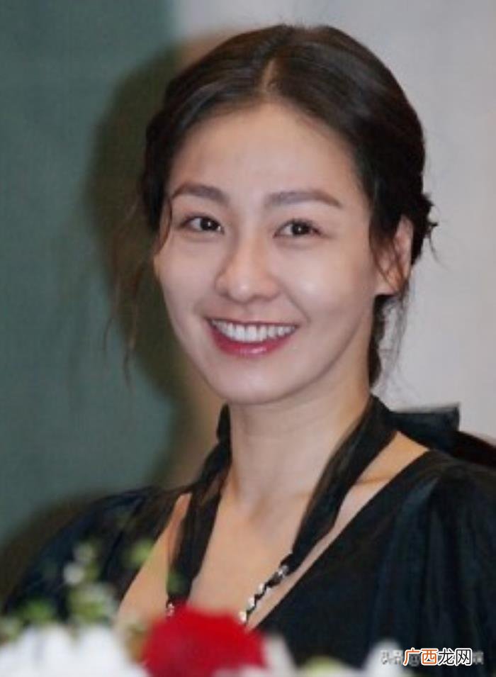 金承佑被称最帅大叔 金承佑金南珠