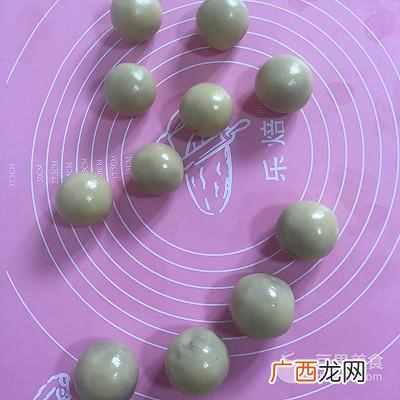 月饼预拌粉是什么意思（如何用预拌粉制作月饼