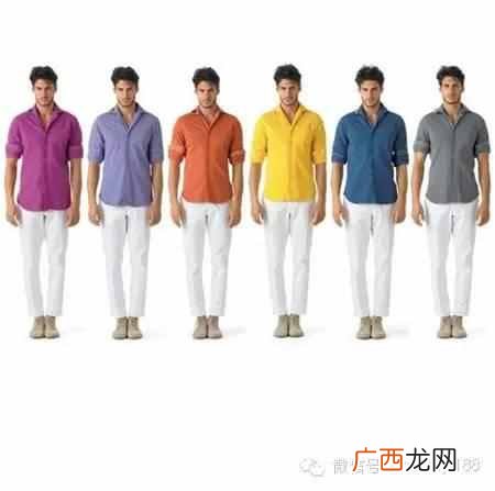 男生白色裤子配什么颜色好看（男士白色裤子配