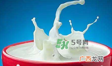 牛初乳咀嚼片是钙片吗？牛初乳咀嚼片和钙片的区别